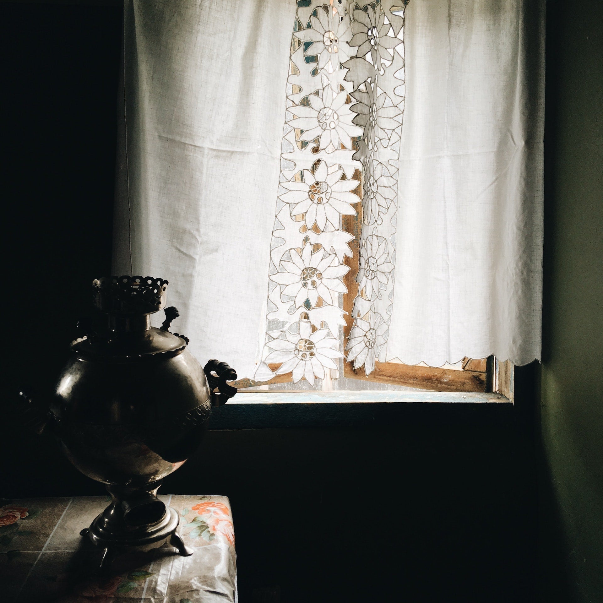 Curtain - Delicors
