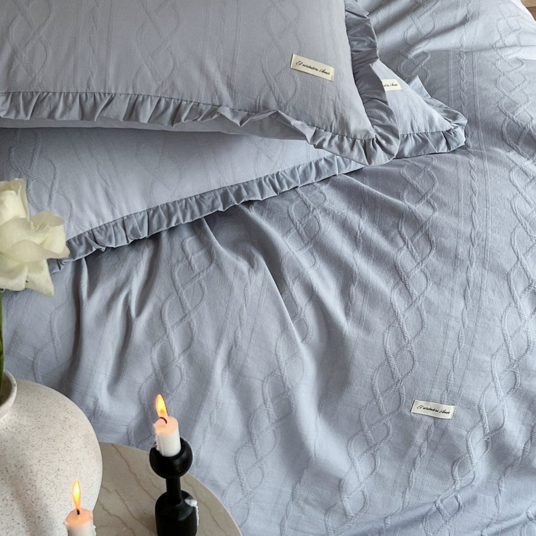 Simple Waving Bedding Set
