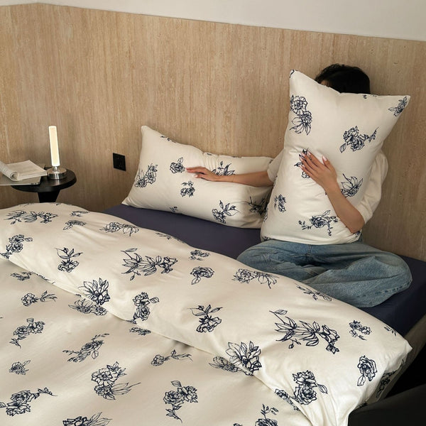 Royal Floral Bedding Set