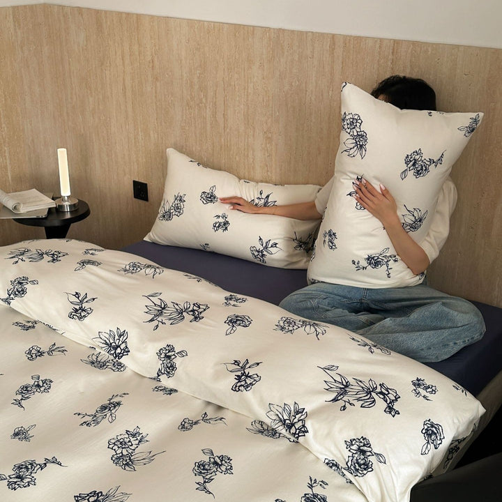 Royal Floral Bedding Set