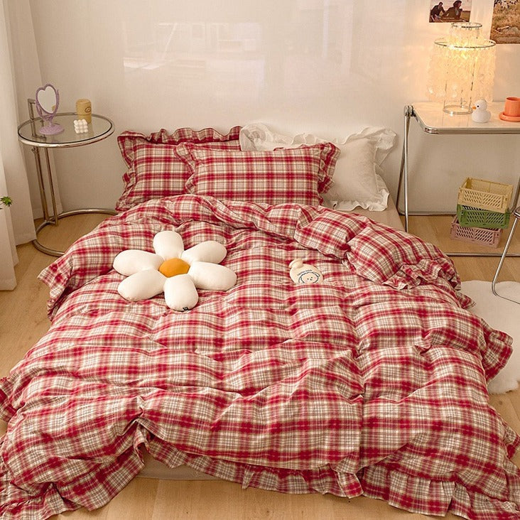 Soft Ruffled Checkered Bedding