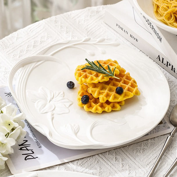 Rose‘s Secret Embossed Dinnerware