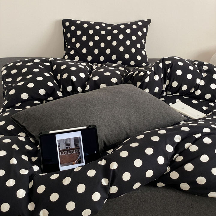 Retro Polka Dots Bedding Set
