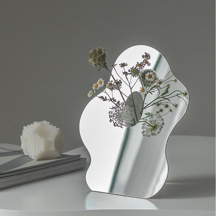 Soft Silhouette Vase