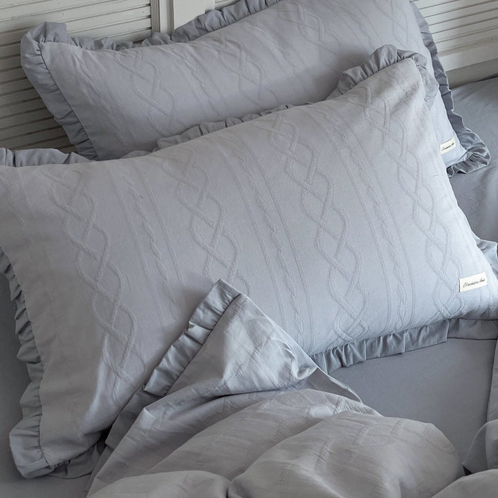 Simple Waving Bedding Set