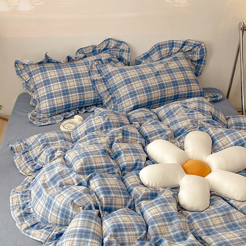Soft Ruffled Checkered Bedding