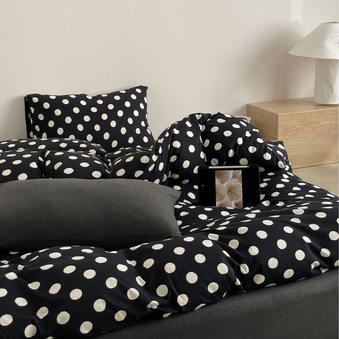 Retro Polka Dots Bedding Set