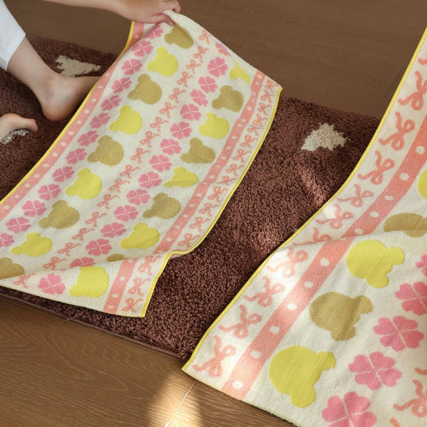 Bear And Clover Towel Collection