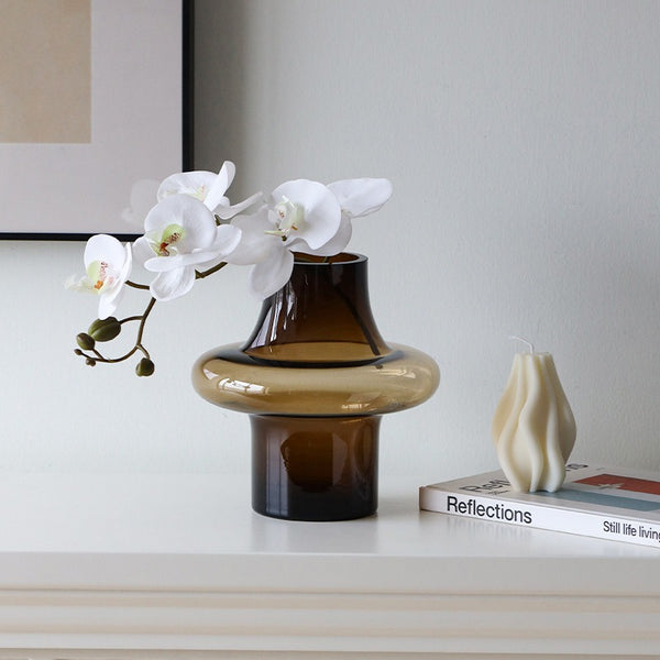 Sleek Line Glass Vase
