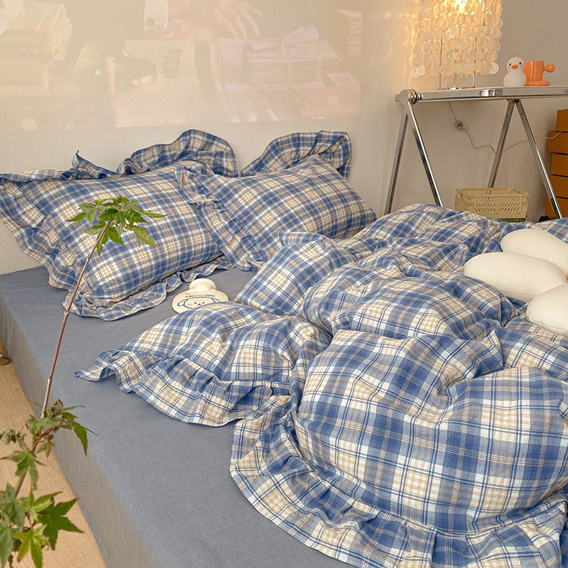 Soft Ruffled Checkered Bedding