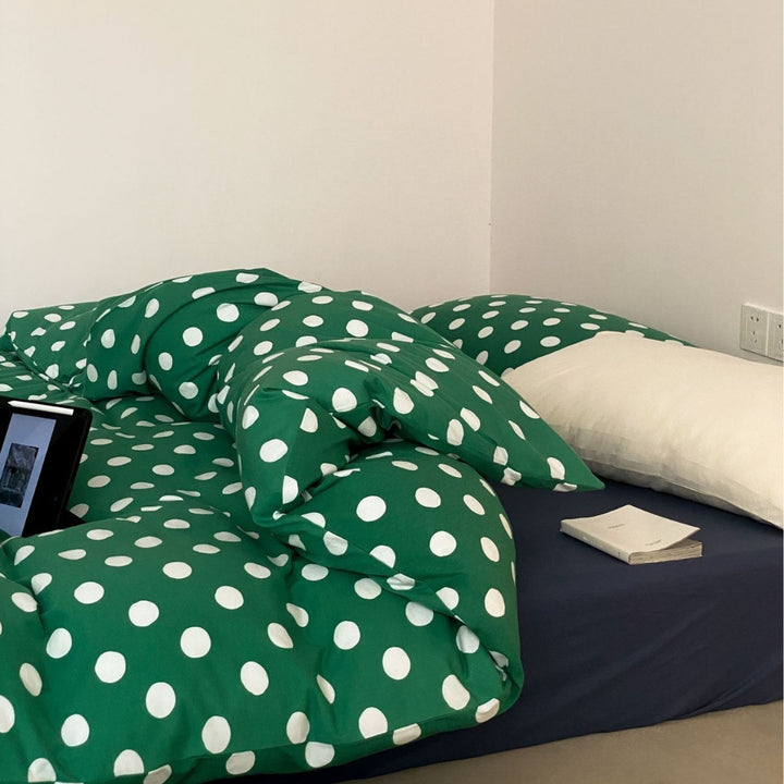 Retro Polka Dots Bedding Set