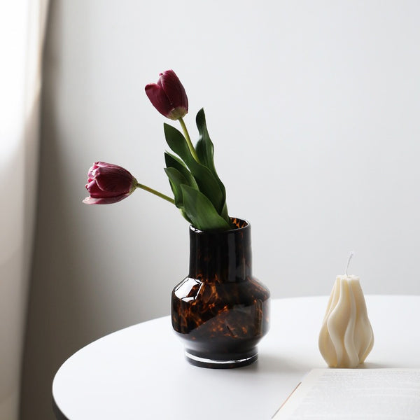 Tortoise Charm Glass Vase