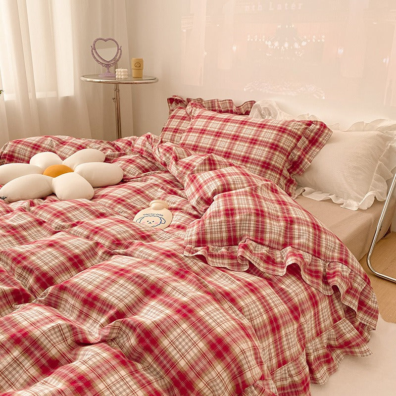 Soft Ruffled Checkered Bedding