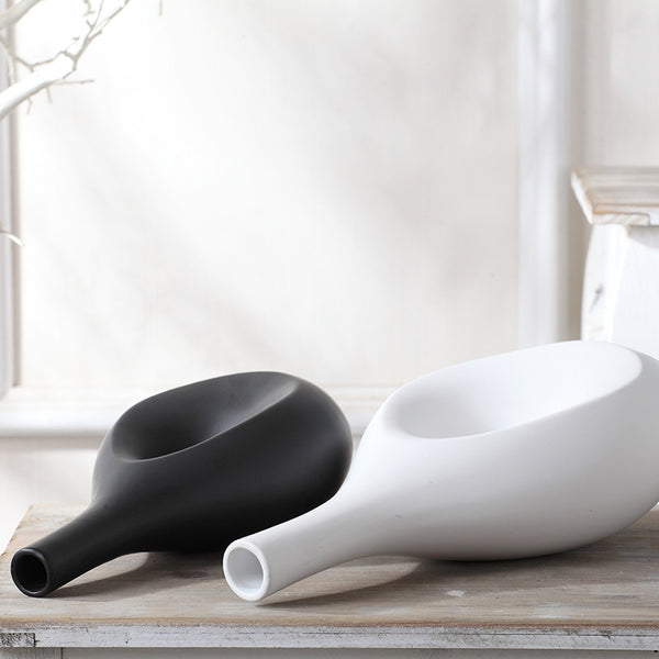 Monochrome Hollow Elegance Vases