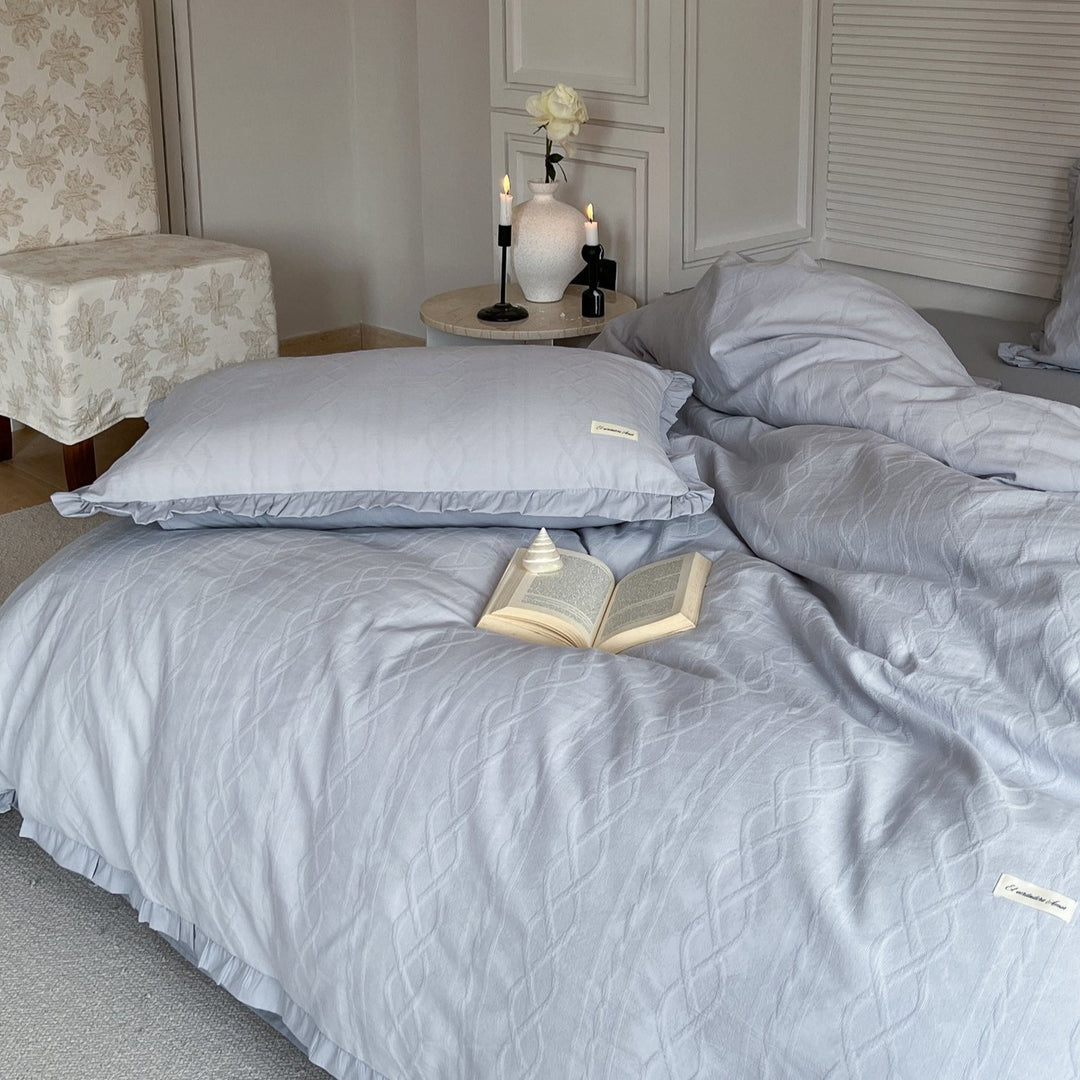 Simple Waving Bedding Set