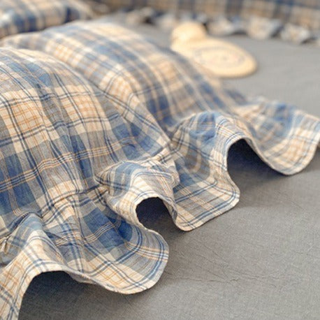 Soft Ruffled Checkered Bedding