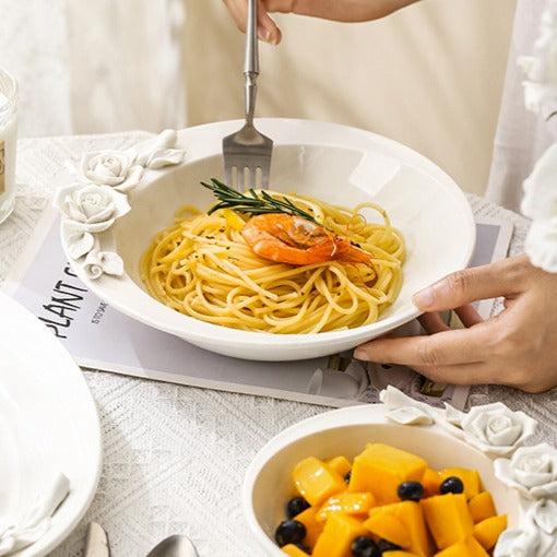 Rose‘s Secret Embossed Dinnerware