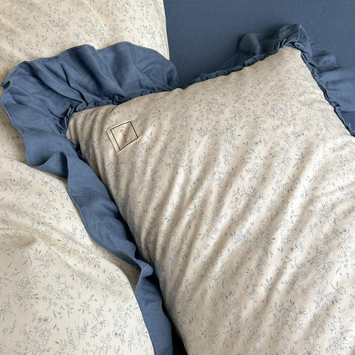 Vintage Ruffled Bedding Set