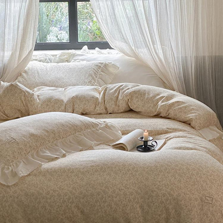 Vintage Ruffled Bedding Set