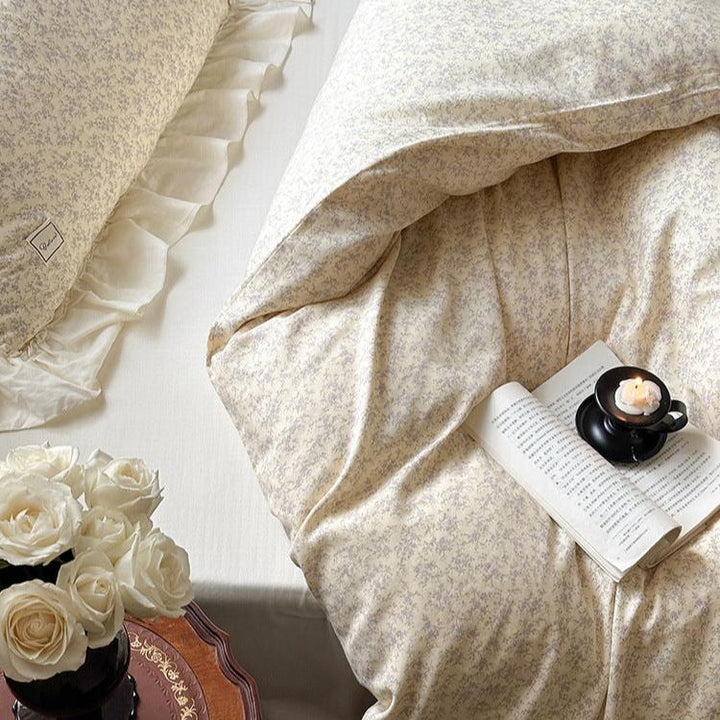 Vintage Ruffled Bedding Set