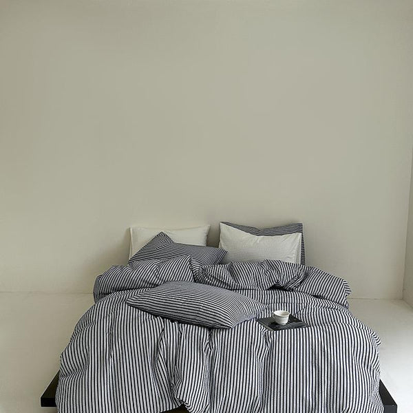Minimal Stripe Bedding Set -Bedding- Delicors