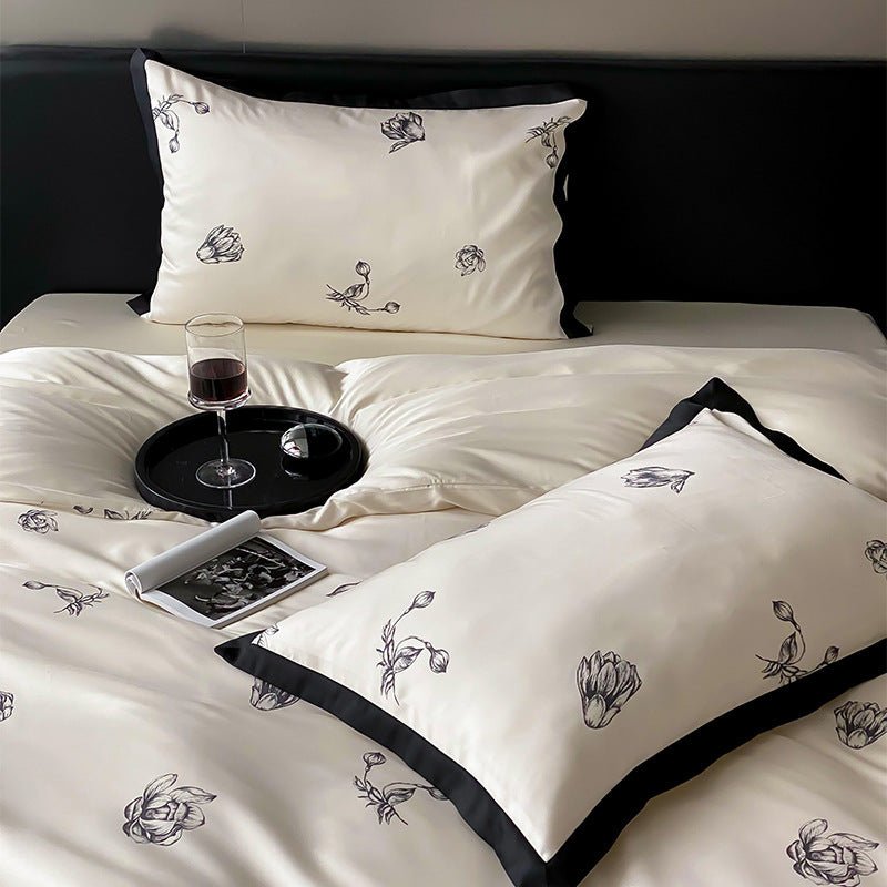 Monochrome Flower Bedding Set -Bedding- Delicors