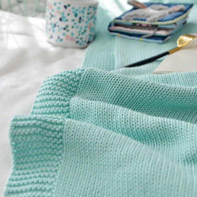 Playful Zoo Blanket - Throw - Delicors