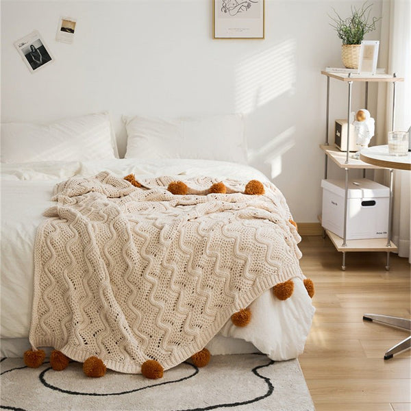 Pom Pom Weave Blanket -Throw- Delicors