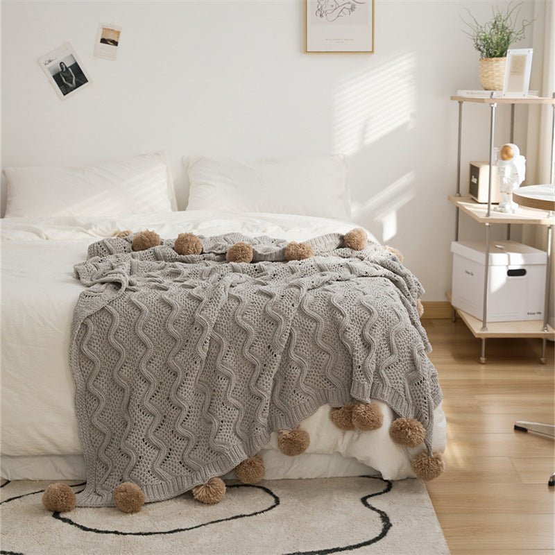 Pom Pom Weave Blanket -Throw- Delicors