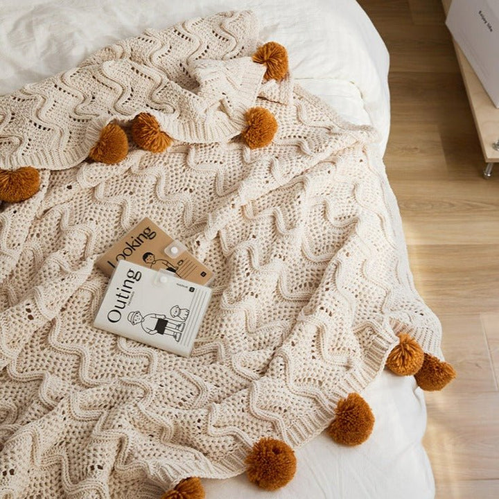 Pom Pom Weave Blanket -Throw- Delicors