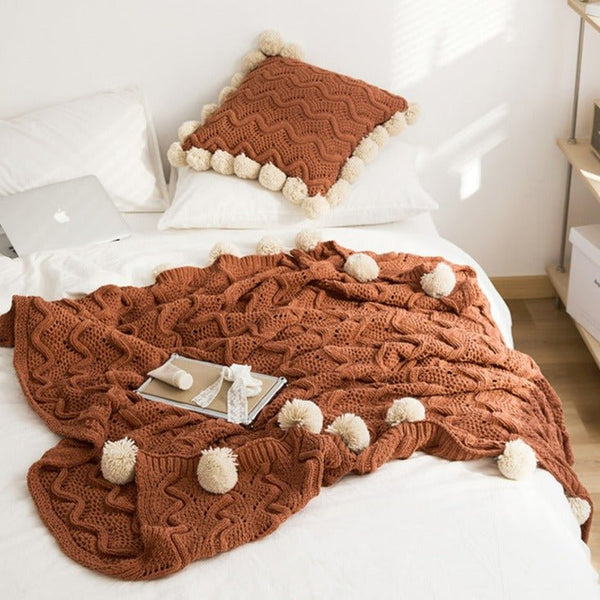 Pom Pom Weave Blanket -Throw- Delicors