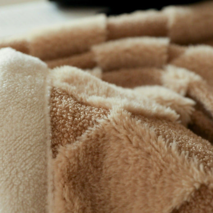 Queen of Diamonds Blanket Collection -Throw- Delicors