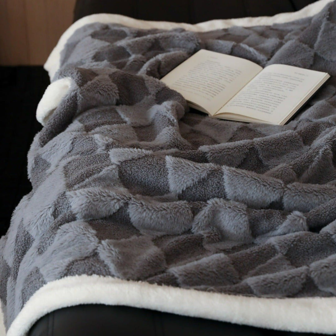 Queen of Diamonds Blanket Collection -Throw- Delicors