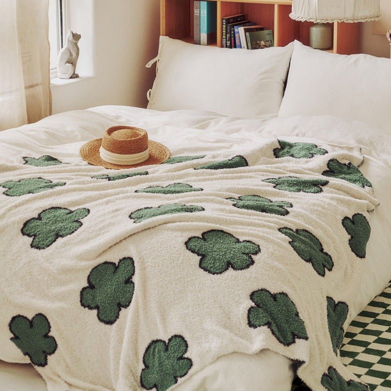 Simple Flower Blanket - Throw - Delicors