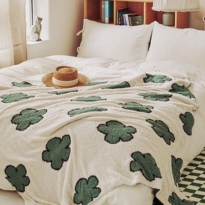 Simple Flower Blanket - Throw - Delicors