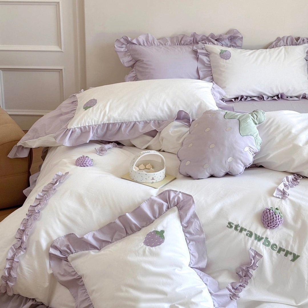 Strawberry Ruffles Bedding Set - Bedding - Delicors