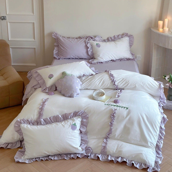 Strawberry Ruffles Bedding Set - Bedding - Delicors