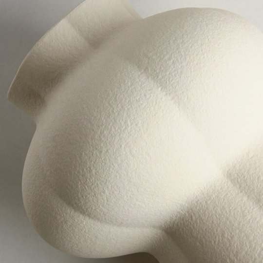 Tuber Rounds Ceramic Vase - Vase - Delicors