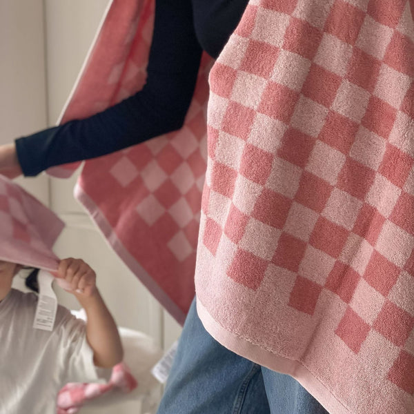 Checkered Plus Towel -Towel- Delicors