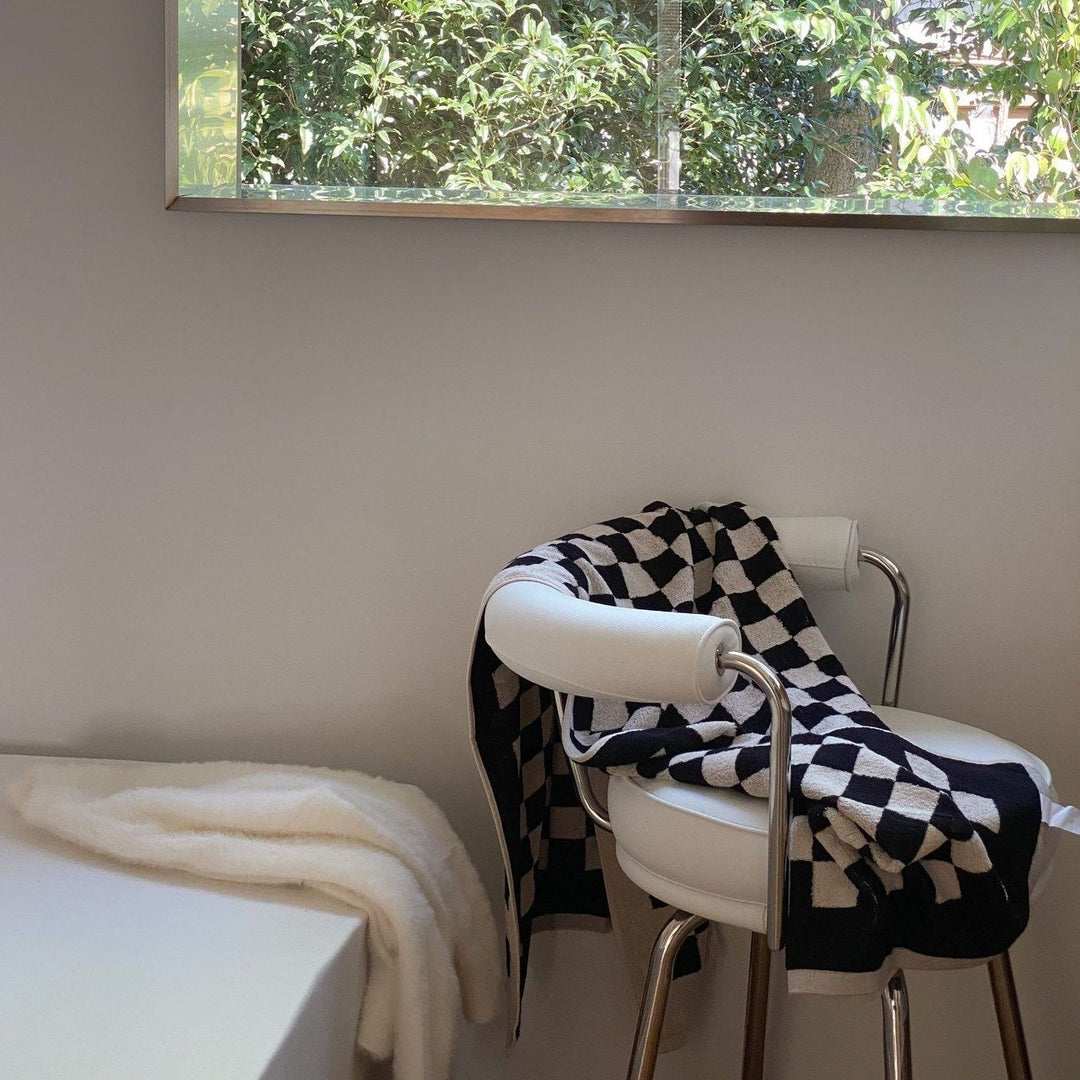 Checkered Plus Towel -Towel- Delicors