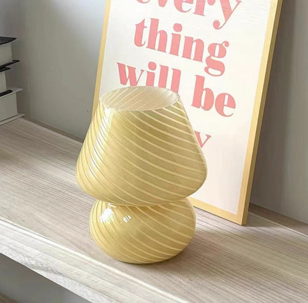 Marbled Vintage Bud Lamp -Lamps- Delicors