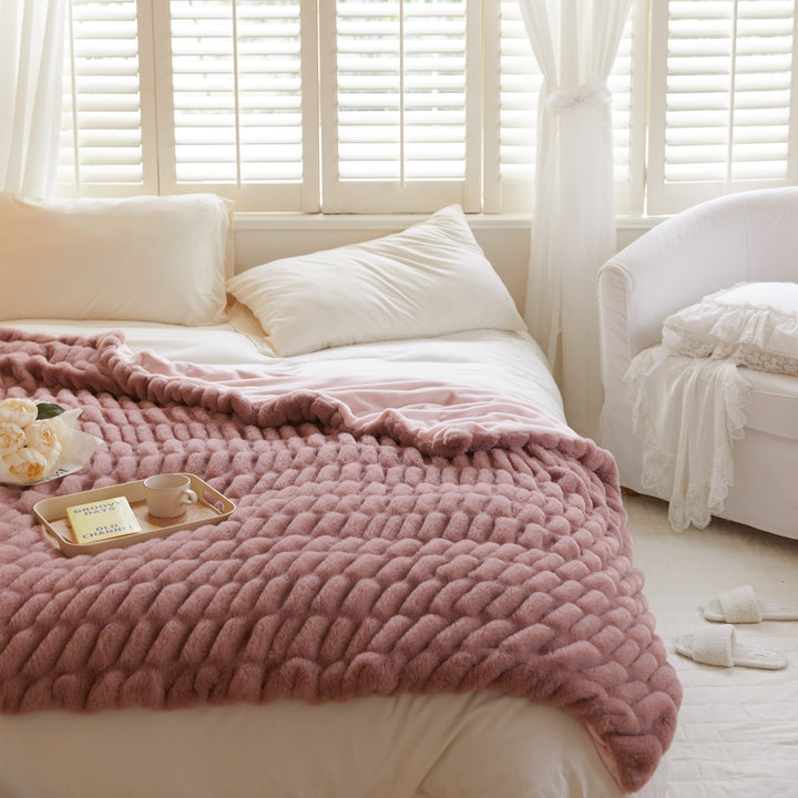Marie Puffed Blanket Collection -Throw- Delicors