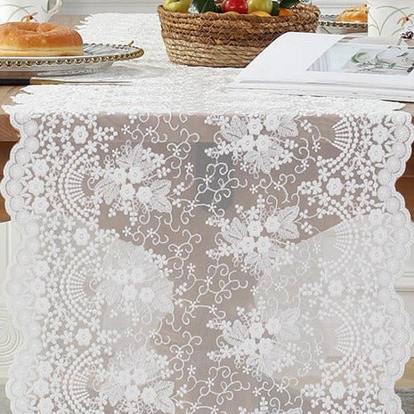 Nifi Table Runner -Table Runner- Delicors
