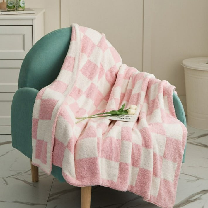 Retro Checkerboard Plus Blanket -Throw- Delicors