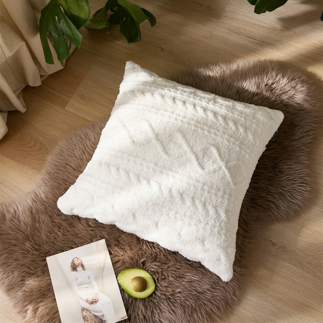 Snow White Cable Knit Cushion -- Delicors