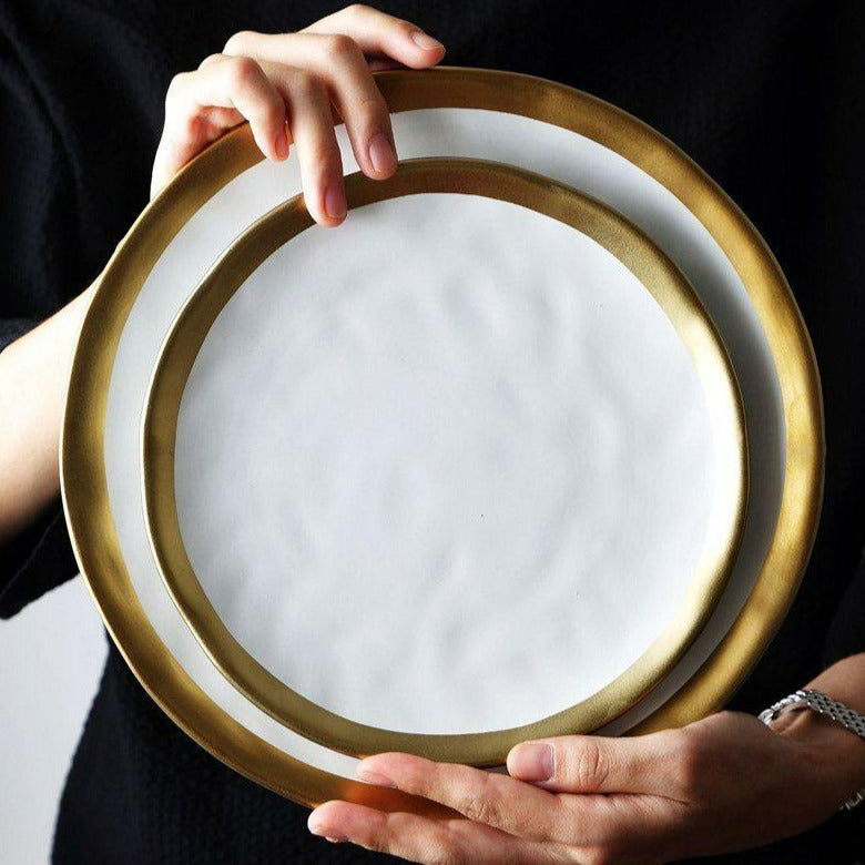 Solar Eclipse Dinner Plate -- Delicors