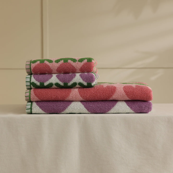 Tulip Heart Towel Set -- Delicors