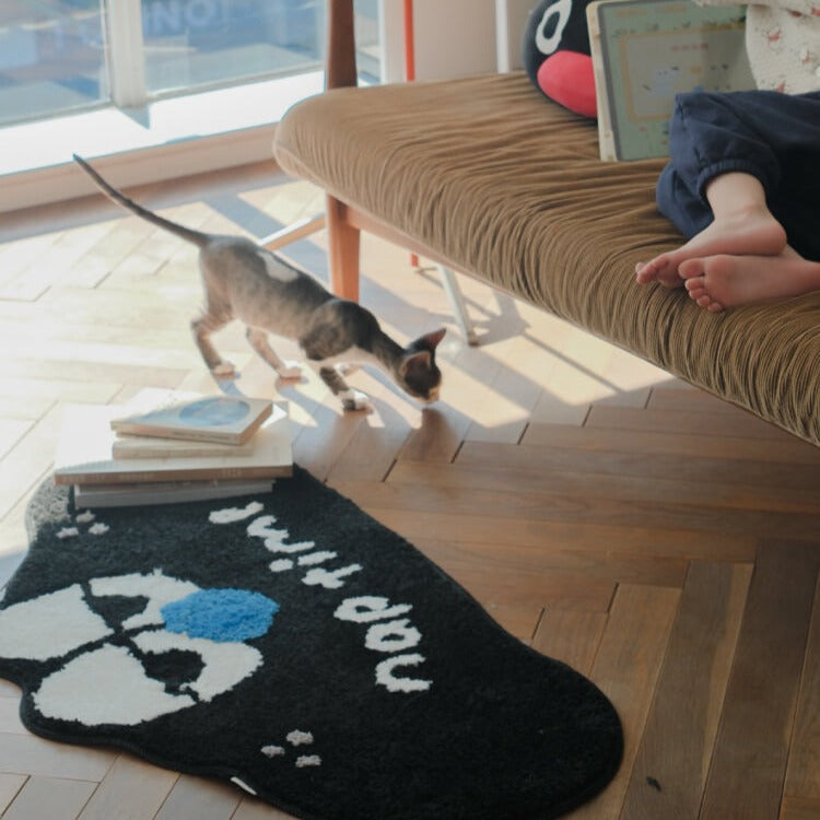 Big Eyes Rug Collection