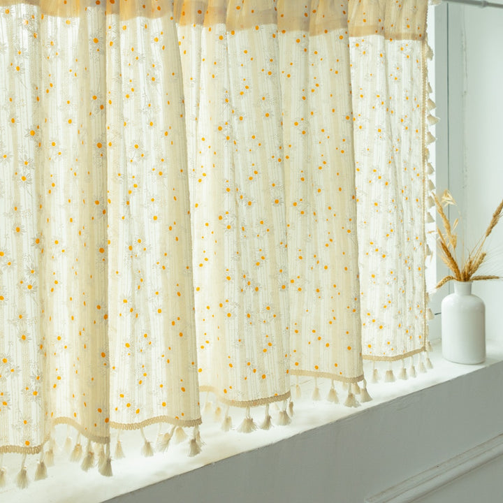 Daisyland Tassel Curtain