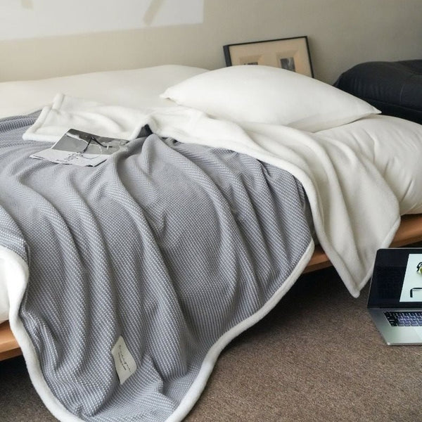 Macaron Bubble Throw